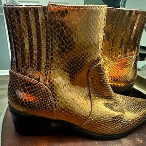 Dolce Vita Snake skin gold copper ankle boots